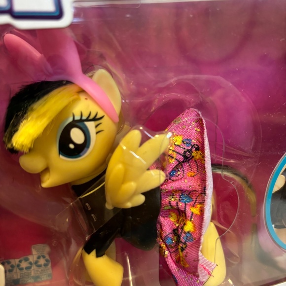 Songbird Serenade sparking and Spinning Skirt My Little Pony The Movie - Picture 10 of 13